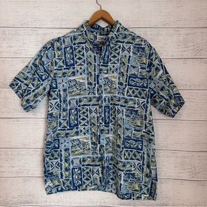 Reyn Sooner Men’s Hawaiian Print Short Sleeve Button Up Top.